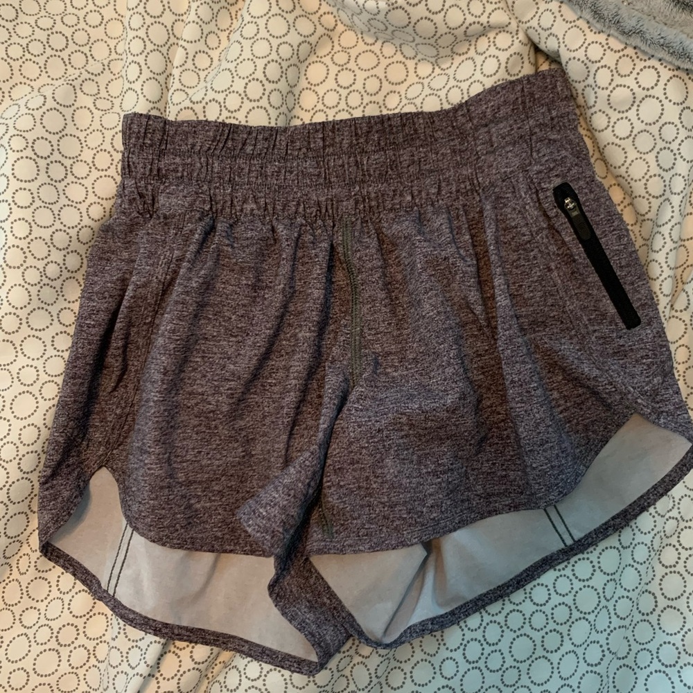 Lululemon tracker shorts